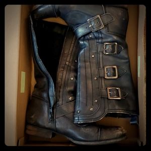 Black motorcycle boots